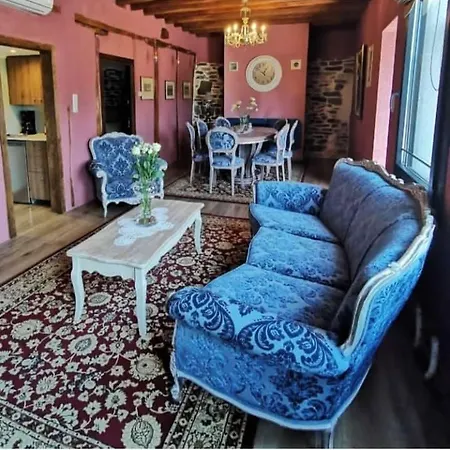 Pensionat Theokleia_guest House *